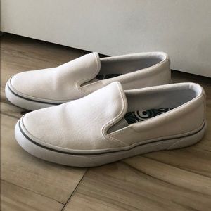 Eddie Bauer Women’s White Haller Slip-On Sneakers